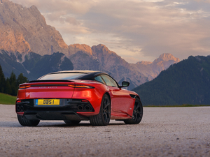 2019Superleggera Coupe w^