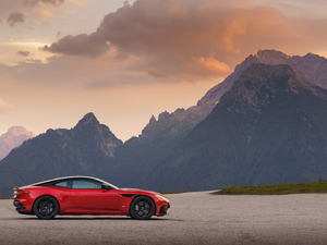 2019Superleggera Coupe w^