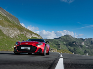 2019款Superleggera Coupe 整体外观