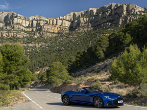 2019Superleggera Volante w^