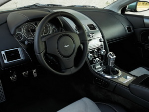 2009款6.0L 手动硬顶 中控区