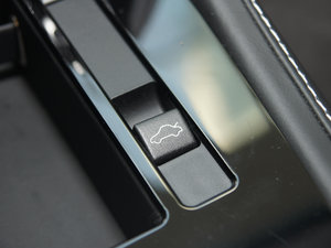 20096.0L Ԅ(dng)Ӳ п؅^(q)