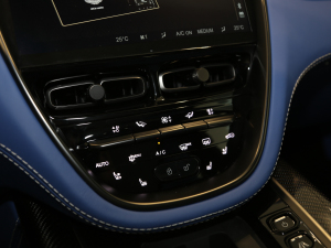 2020��4.0T V8 1913�װl������ ���{�{��