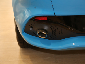 2020��4.0T V8 �������^