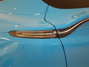 2020��4.0T V8 �������^