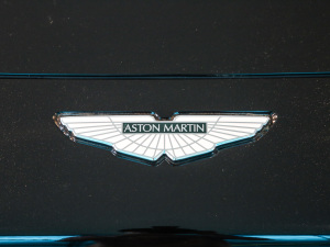 2020��4.0T V8 �������^