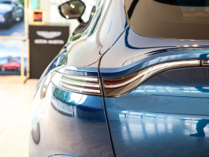 2020��4.0T V8 �������^