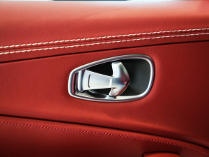 2020��4.0T V8 ���g����