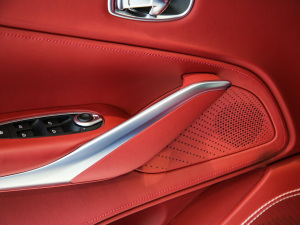 2020��4.0T V8 ���g����