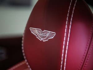 2020��4.0T V8 ���g����