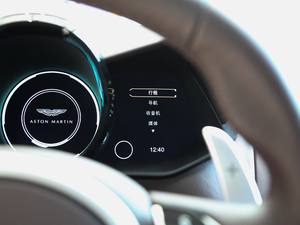 2020款4.0T V8 Coupe 中控区