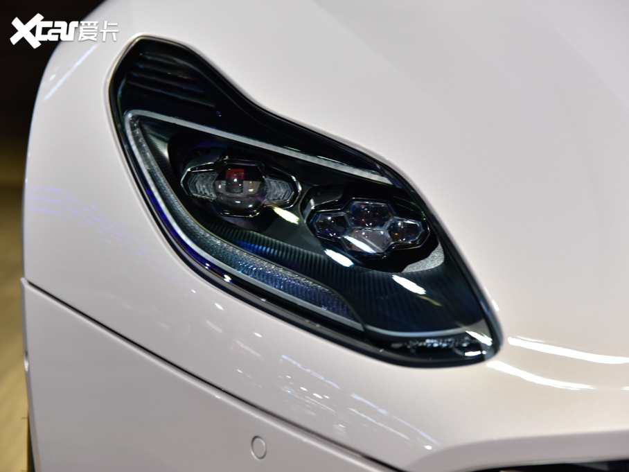 2020˹DRDB11 V8 Coupe Shadow Edition