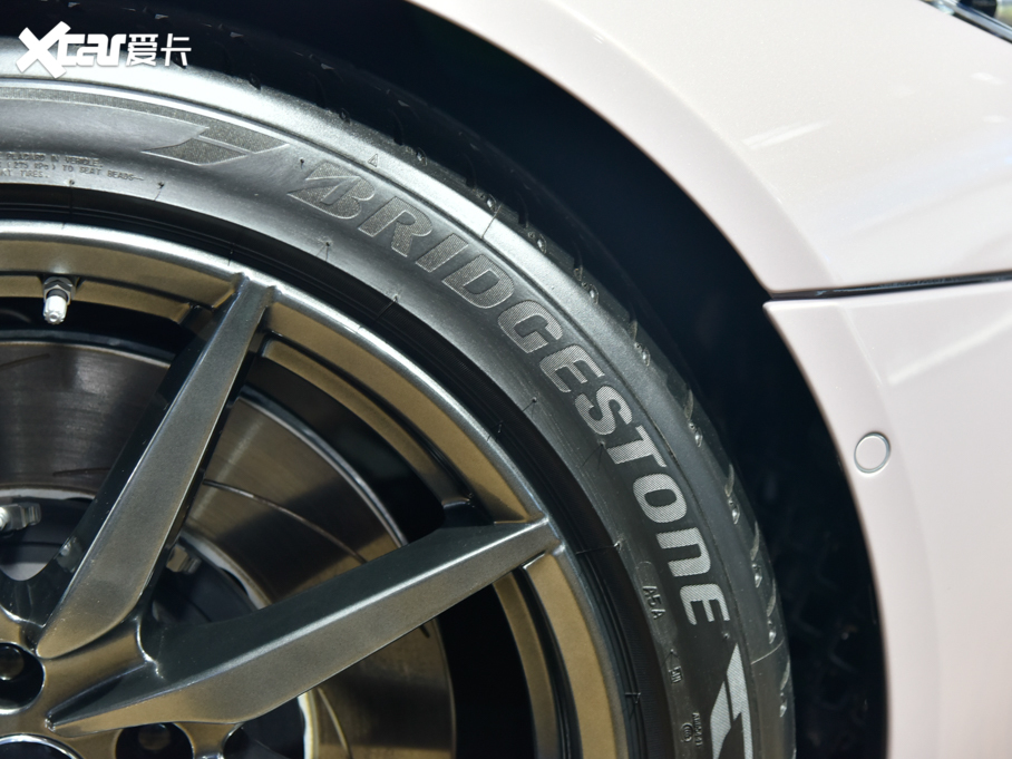 2020˹DRDB11 V8 Coupe Shadow Edition