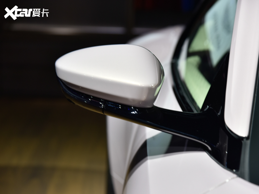 2020˹DRDB11 V8 Coupe Shadow Edition