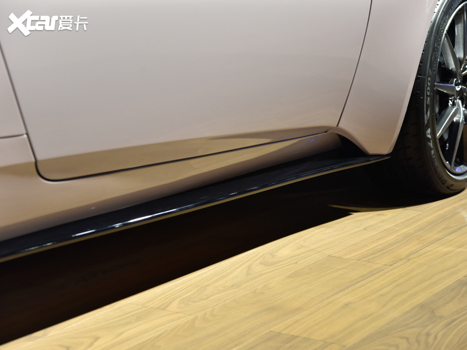 2020˹DRDB11 V8 Coupe Shadow Edition