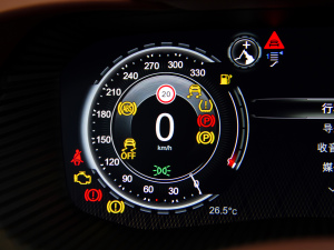 2021��4.0T V8 �o�֮�� �п؅^