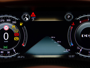 2021��4.0T V8 �o�֮�� �п؅^