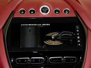 2021��4.0T V8 �o�֮�� �п؅^