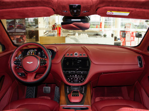 2021��4.0T V8 �o�֮�� �п؅^