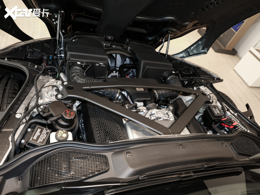 2022款 阿斯顿·马丁DB11 4.0T V8 Coup