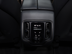 2022��3.0T Straight-Six �п؅^(q��)