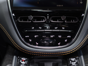 2022��3.0T Straight-Six �п؅^(q��)