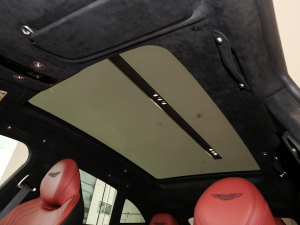 2022��4.0T V8 �촰