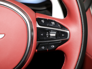 2022��4.0T V8 �п؅^(q��)