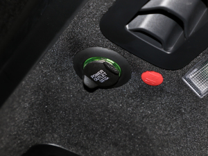 2022��4.0T V8 �п؅^