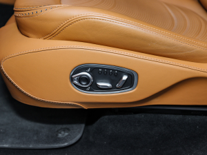 2022��3.0T Straight-Six �п؅^(q��)