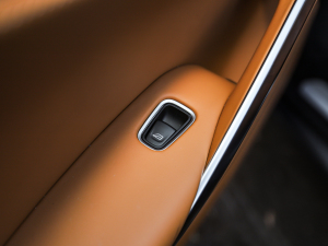 2022��3.0T Straight-Six ����܇�����ƅ^