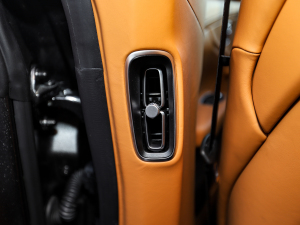 2022��3.0T Straight-Six �п؅^