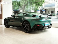 V8 Vantage45