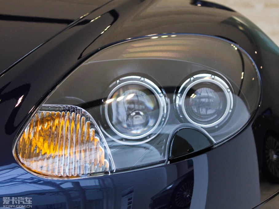 2011��DB9 6.0 Touchtronic Volante