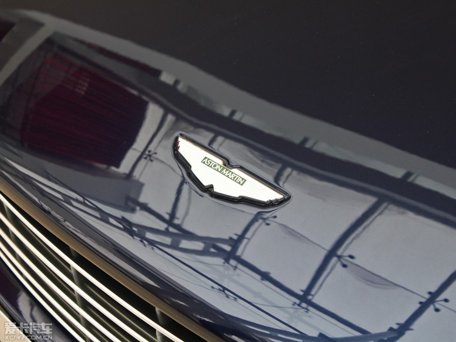 2011��DB9 6.0 Touchtronic Volante