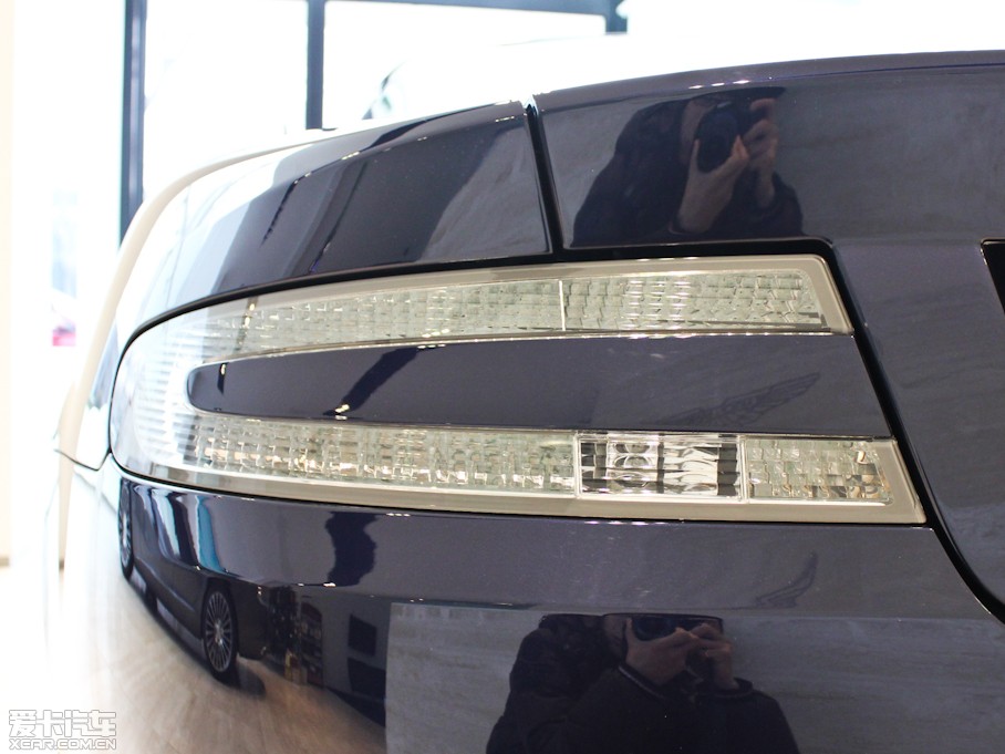 2011��DB9 6.0 Touchtronic Volante