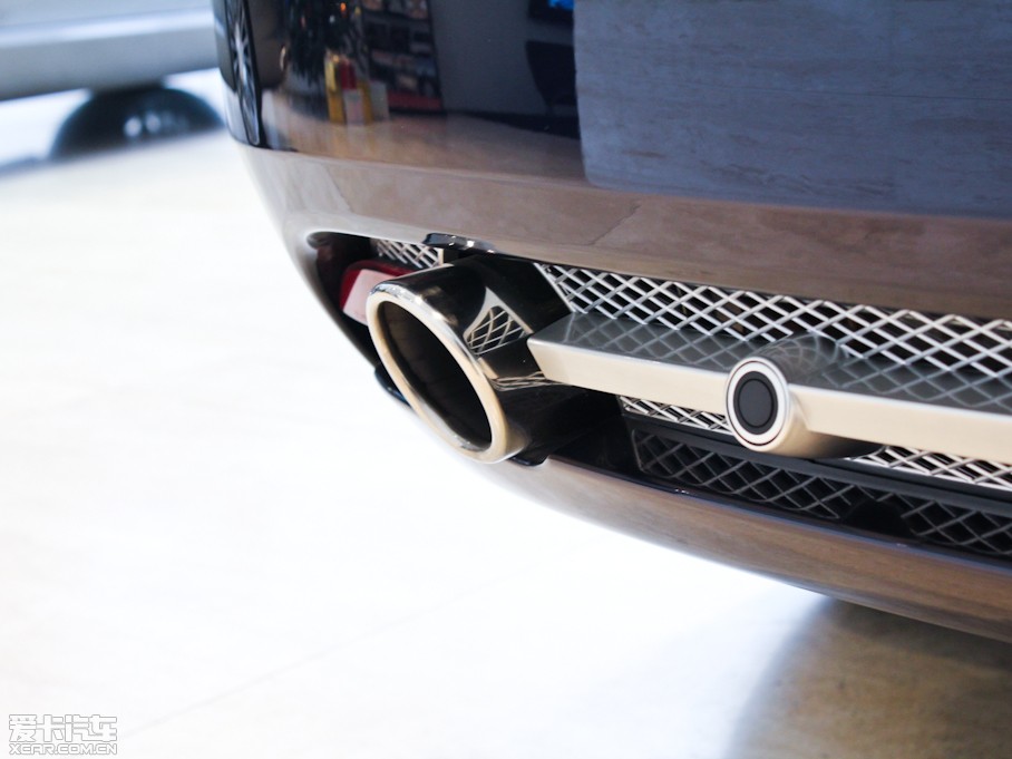 2011��DB9 6.0 Touchtronic Volante