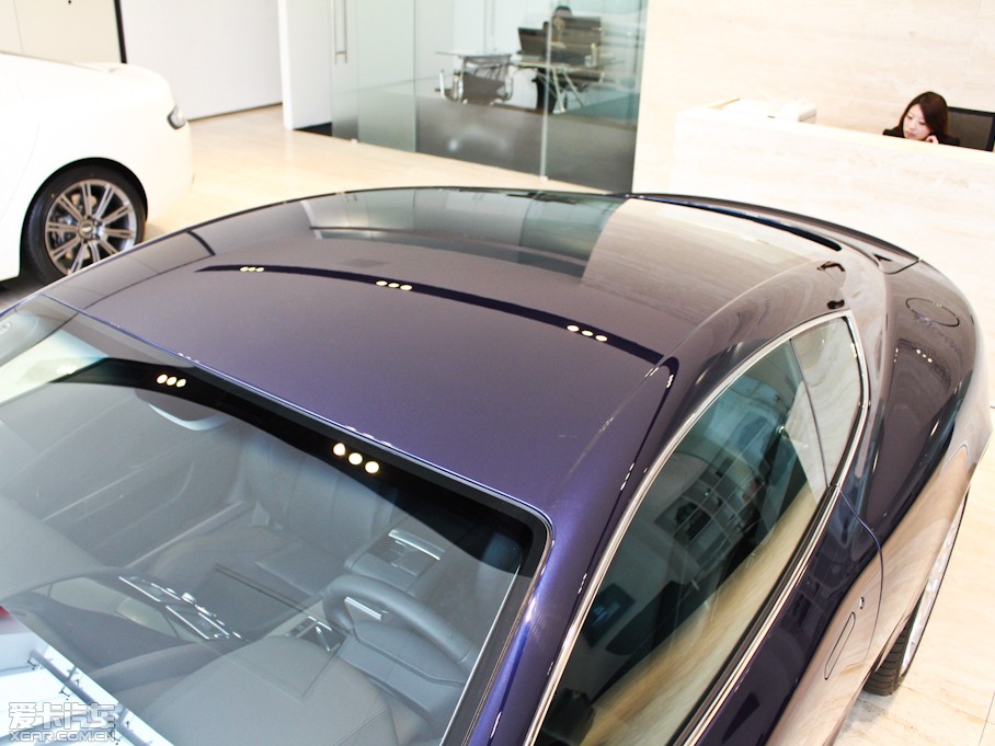 2011��DB9 6.0 Touchtronic Volante