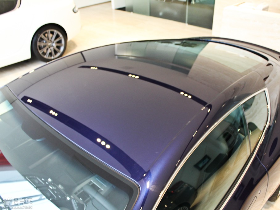 2011��DB9 6.0 Touchtronic Volante