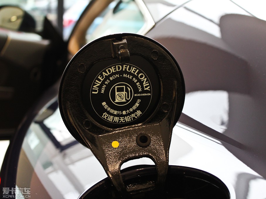 2011��DB9 6.0 Touchtronic Volante