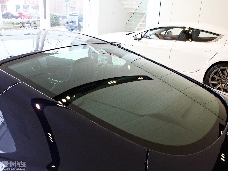 2011��DB9 6.0 Touchtronic Volante