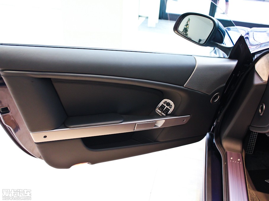 2011��DB9 6.0 Touchtronic Volante