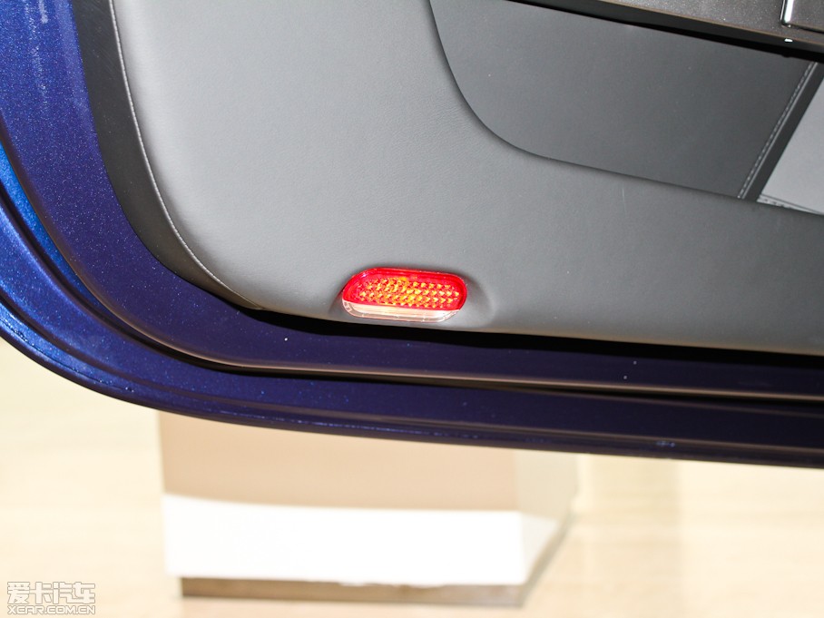 2011��DB9 6.0 Touchtronic Volante