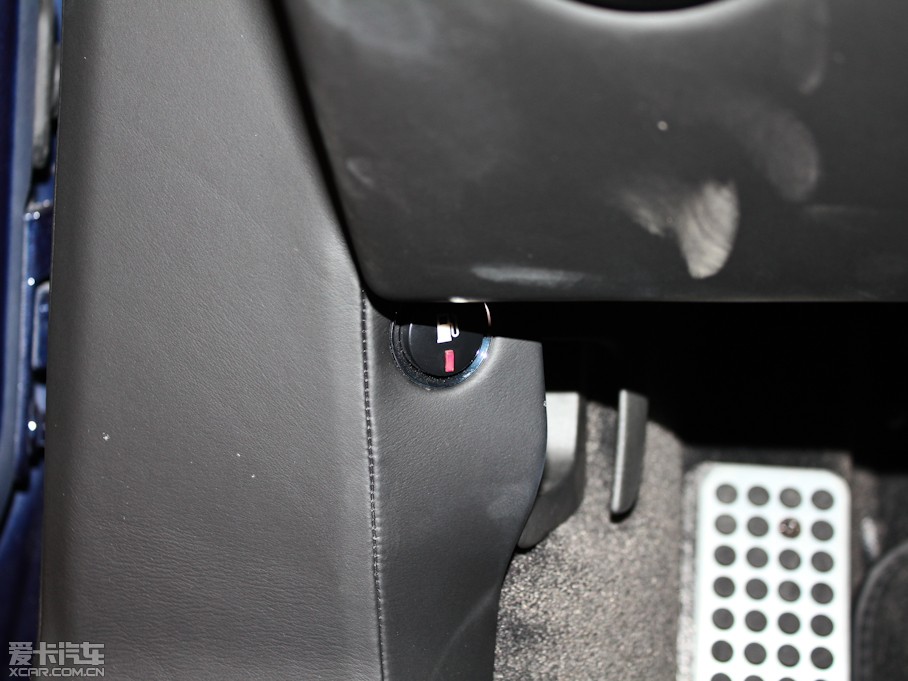 2011��DB9 6.0 Touchtronic Volante