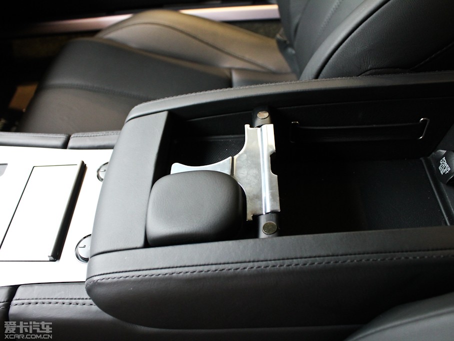 2011��DB9 6.0 Touchtronic Volante