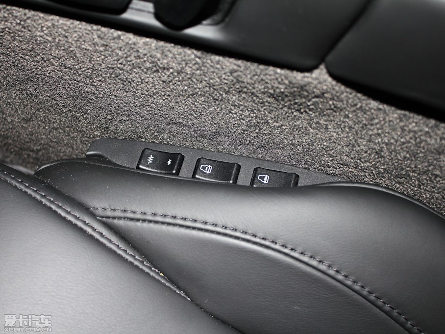 2011��DB9 6.0 Touchtronic Volante