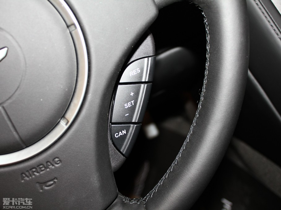 2011��DB9 6.0 Touchtronic Volante