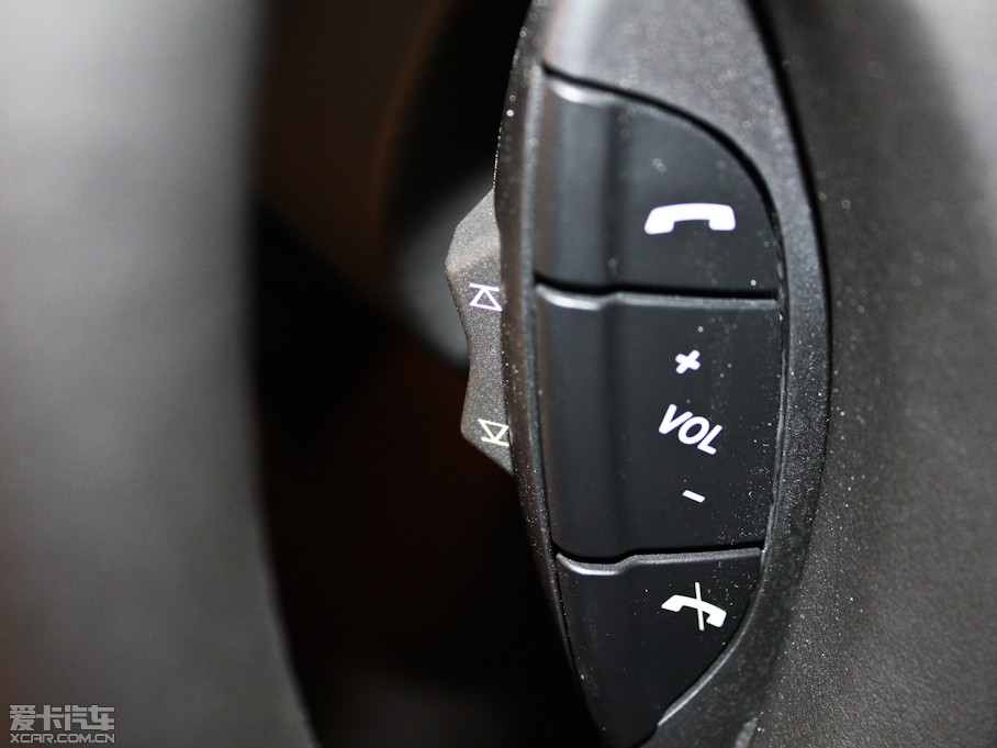 2011��DB9 6.0 Touchtronic Volante