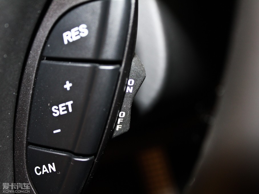 2011��DB9 6.0 Touchtronic Volante