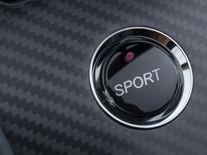 2014款6.0L S Roadster 中控区